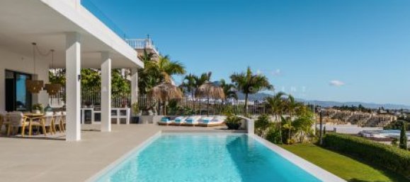 6 bedrooms Villa in Malaga, Spain No. 48462 9