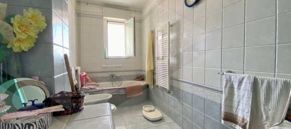 4 rooms Apartment in Bitonto, Italy No. 21313 6