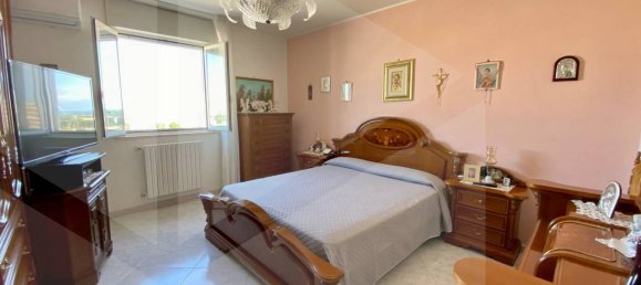 4 rooms Apartment in Bitonto, Italy No. 21313 18