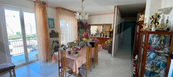 4 rooms Apartment in Bitonto, Italy No. 21313 3