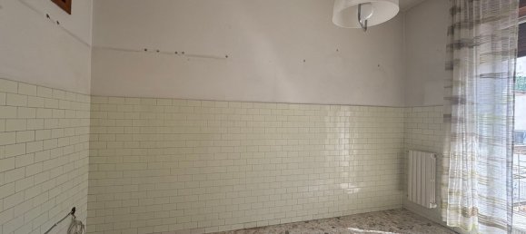 3 rooms Apartment in Foggia, Italy No. 31385 15