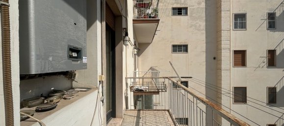 3 rooms Apartment in Foggia, Italy No. 31385 17