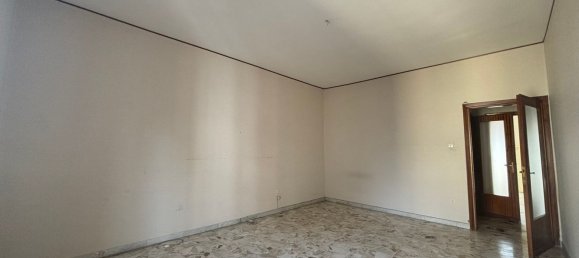 3 rooms Apartment in Foggia, Italy No. 31385 20