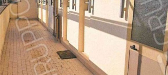 5 rooms Apartment in Ferrara, Italy No. 298044 5