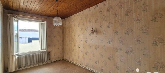 Casa de 3 dormitorios en Longeves, France No. 113348 2