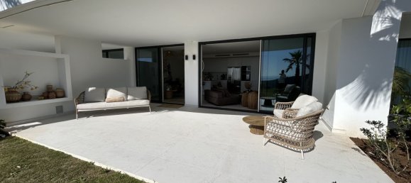 2 chambres Appartement à Marbella, Spain No. 37860 5