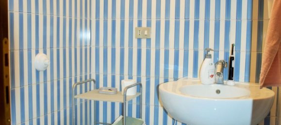 4 bedrooms Apartment in Palermo, Italy No. 348534 15