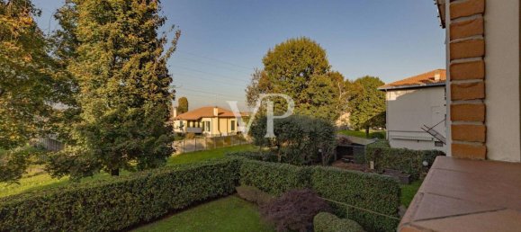 3 rooms Apartment in Macherio, Italy No. 28337 38