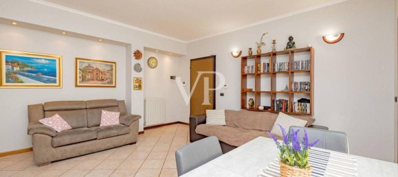 3 rooms Apartment in Macherio, Italy No. 28337 9