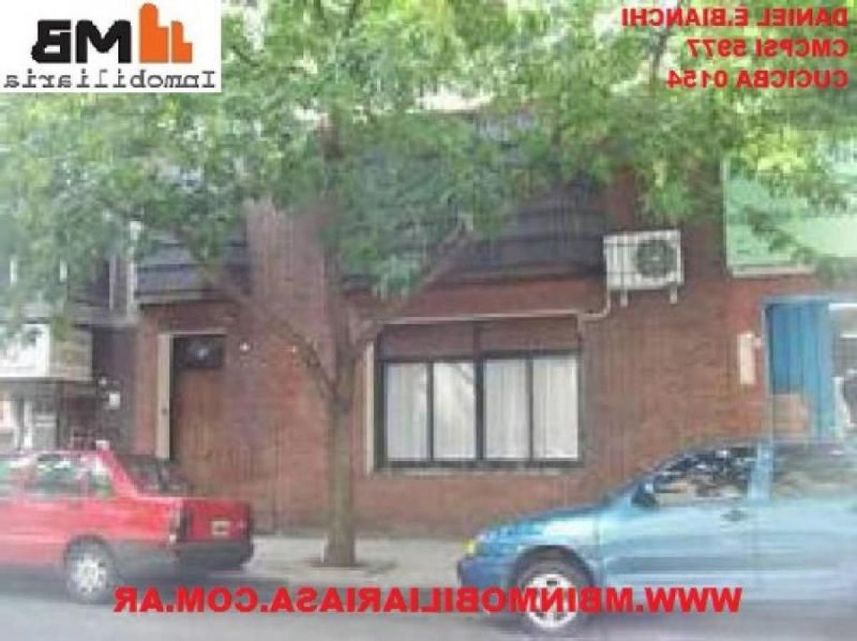 6 bedrooms Land in Buenos Aires, Argentina No. 118920
