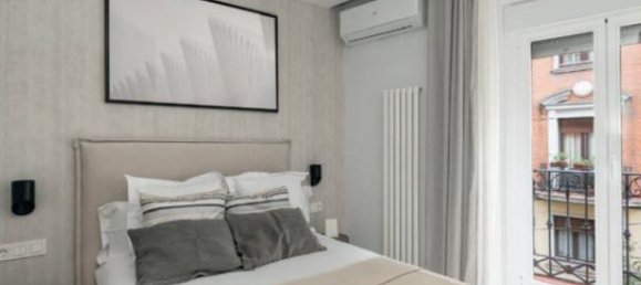 Apartamento de 3 dormitorios en Madrid, Spain No. 27718 5