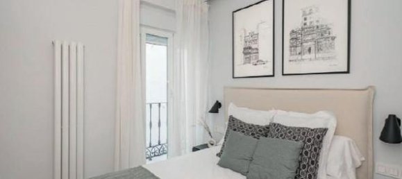Apartamento de 3 dormitorios en Madrid, Spain No. 27718 7