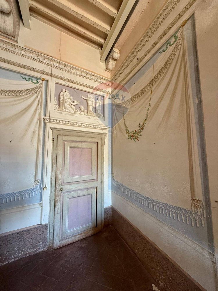 6 rooms Apartment in San Gimignano, Italy No. 298022