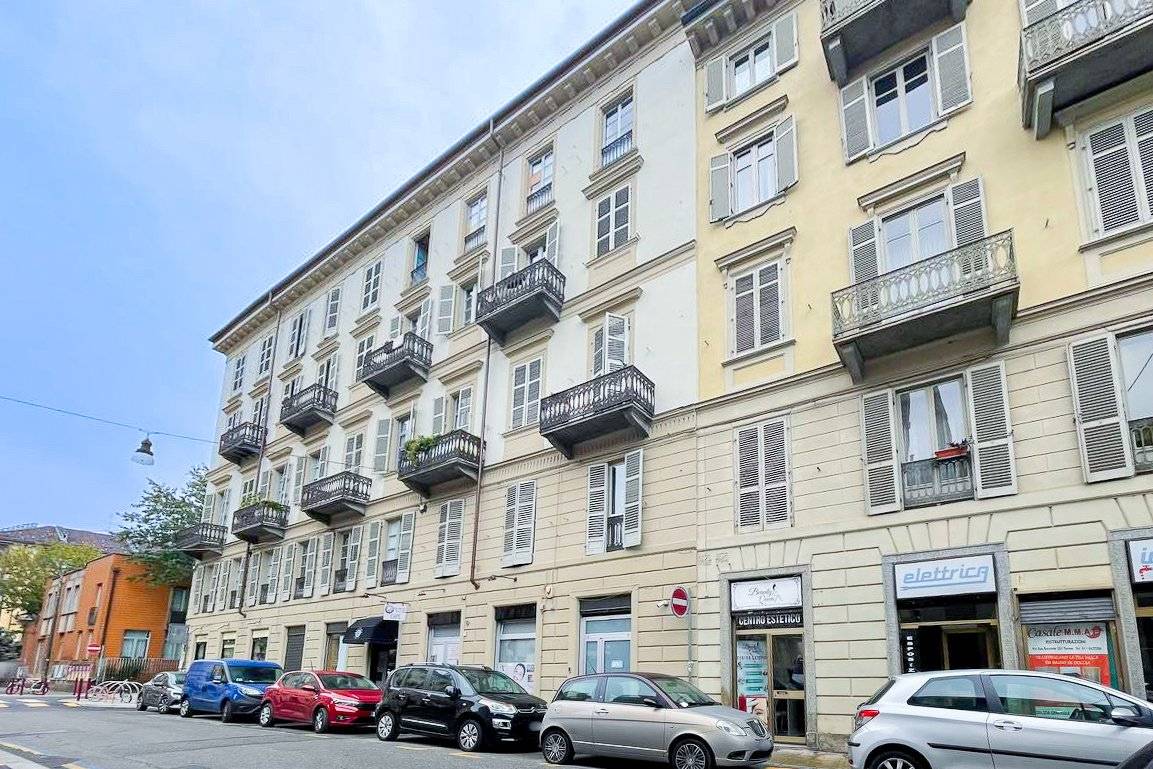 Imóvel comercial de 2 divisões em Turin, Italy N.º 79402