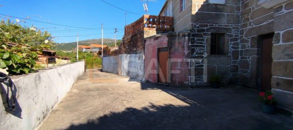 2 bedrooms House in Penso, Portugal No. 62988 6