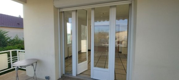 4 bedrooms House in Louhans, France No. 289850 5