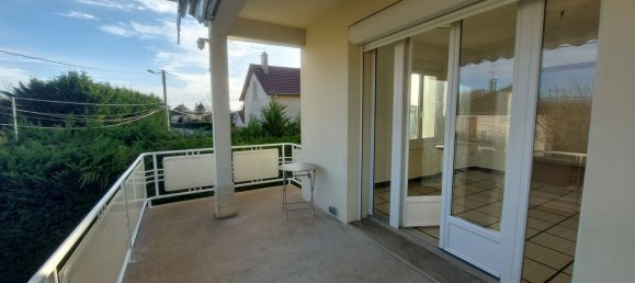 4 bedrooms House in Louhans, France No. 289850 2