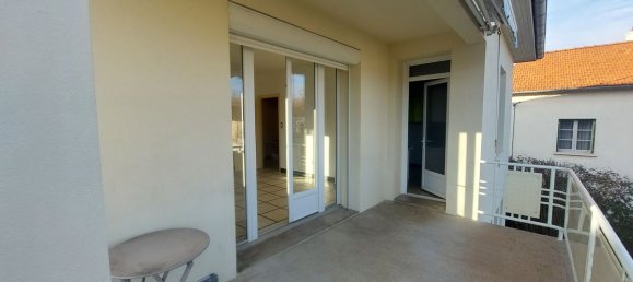 4 bedrooms House in Louhans, France No. 289850 3