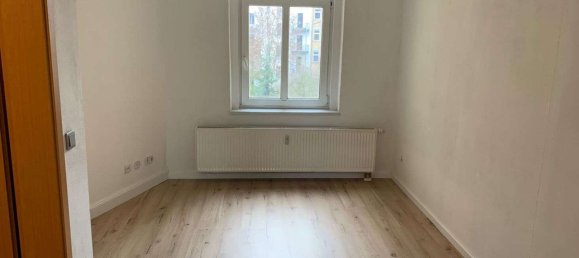 1 bedroom Apartment in Plauen, Germany No. 1516 2