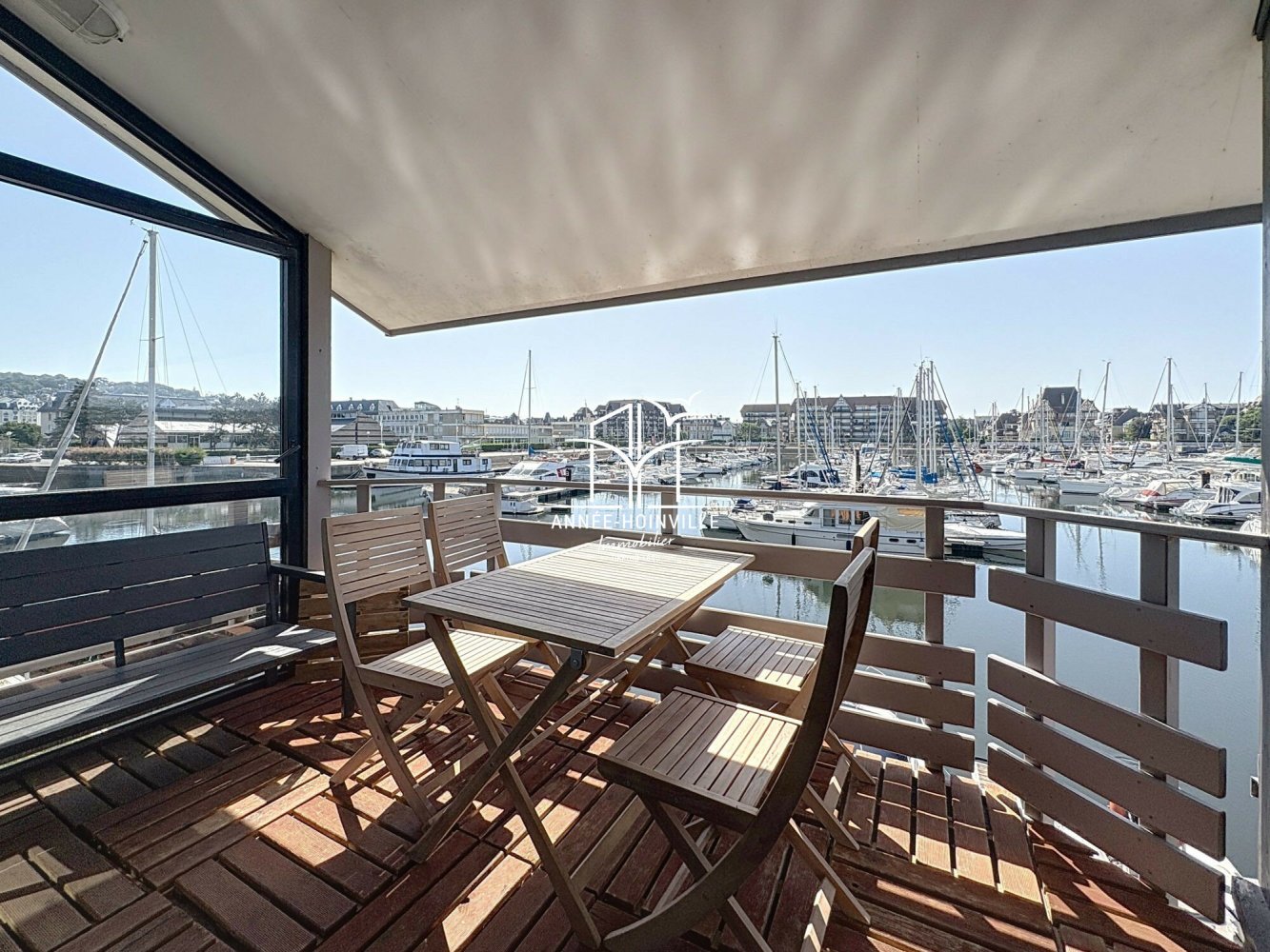 3 bedrooms Duplex in Deauville, France No. 297274