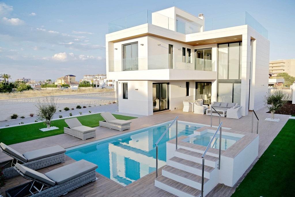 3 bedrooms Villa in Campoamor, Spain No. 11667