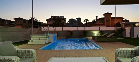 3 bedrooms Villa in Campoamor, Spain No. 11667 17
