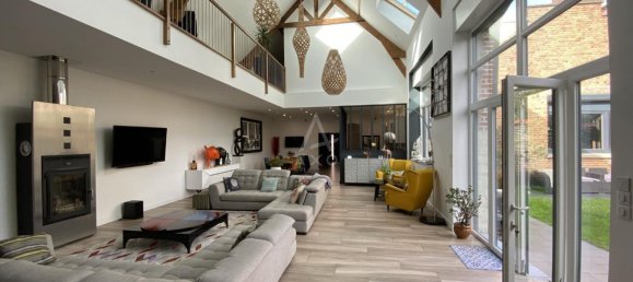 Casa de 4 dormitorios en Armentieres, France No. 232075 3