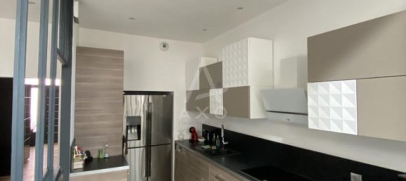 Casa de 4 dormitorios en Armentieres, France No. 232075 9