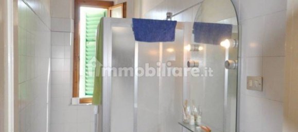 3 bedrooms Apartment in Montevarchi, Italy No. 323848 7