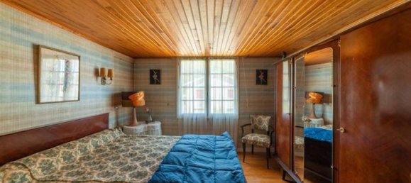 6 bedrooms House in Lot, France No. 308631 8