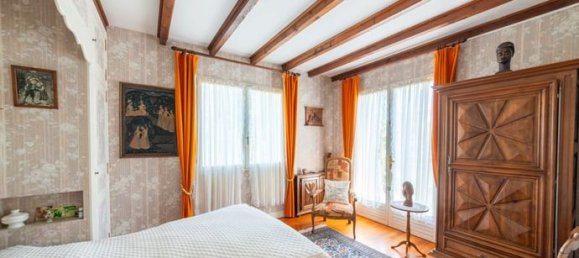 6 bedrooms House in Lot, France No. 308631 4