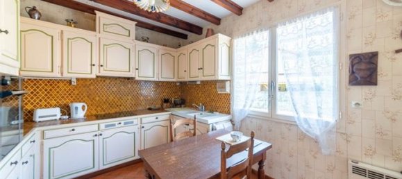 6 bedrooms House in Lot, France No. 308631 7