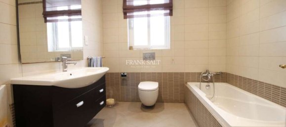 3 bedrooms Apartment in Sliema, Malta No. 9110 12