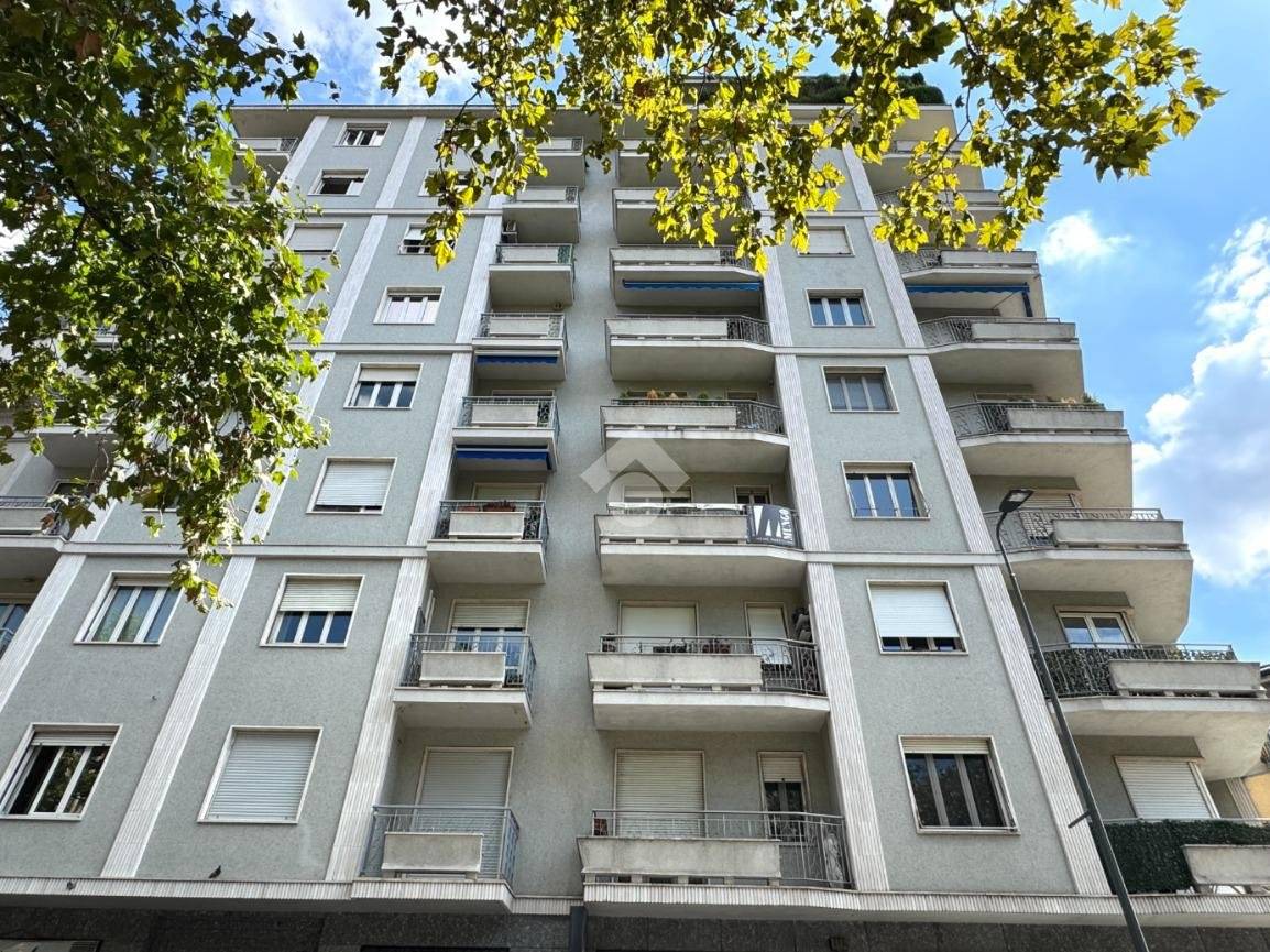 Apartamento de 2 dormitorios en Milan, Italy No. 346665