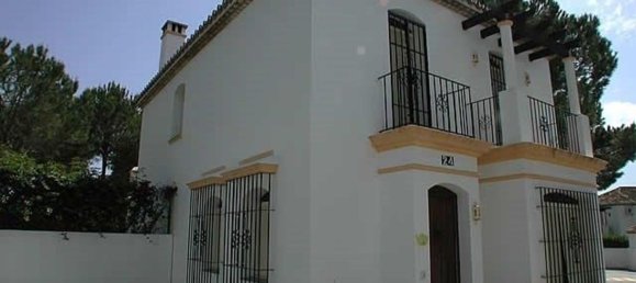 3 bedrooms House in Estepona, Spain No. 146172 9