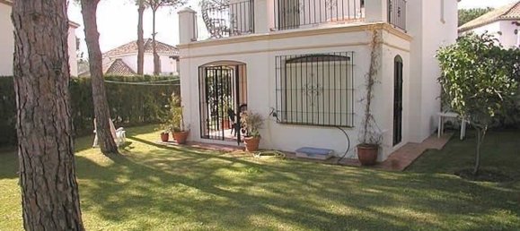 3 bedrooms House in Estepona, Spain No. 146172 12