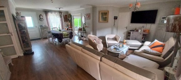 Casa de 3 dormitorios en Chambray-les-Tours, France No. 55038 12