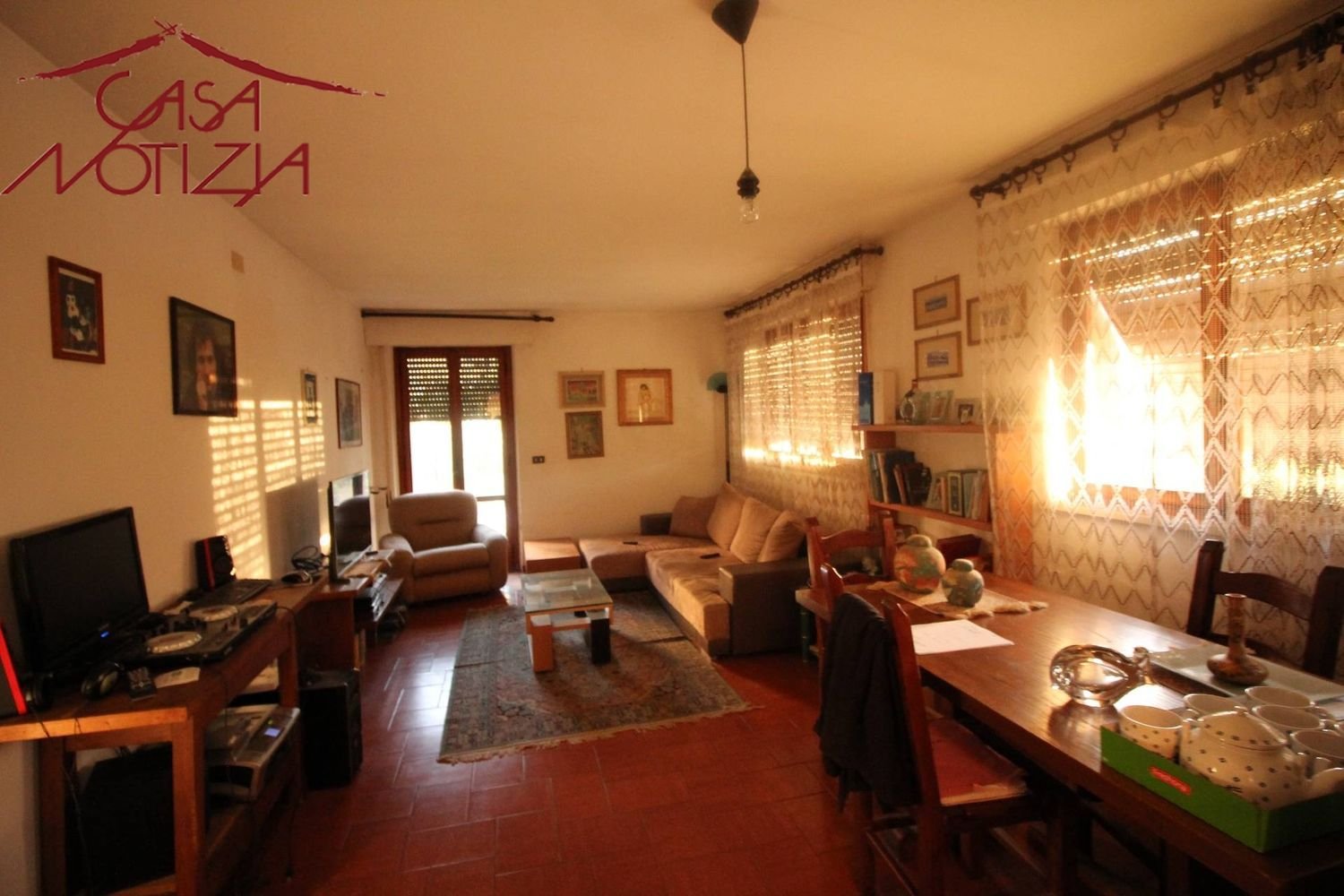 9 rooms Villa in Lucca, Italy No. 13874