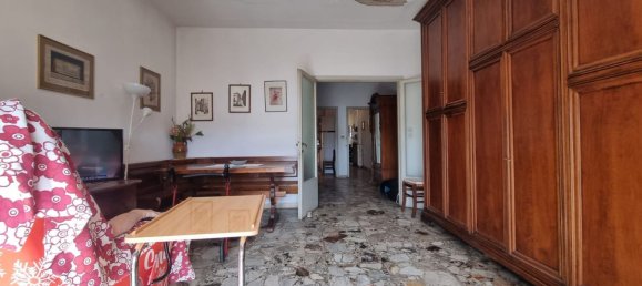 5 bedrooms Apartment in Florence, Italy No. 333321 6