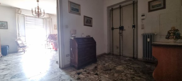 5 bedrooms Apartment in Florence, Italy No. 333321 2