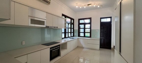 4 غرف نوم منزل في Thu Duc, فيتنام رقم 75229 3