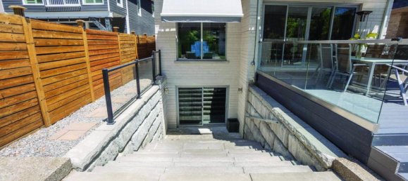 5 bedrooms House in Mississauga, Canada No. 894 10