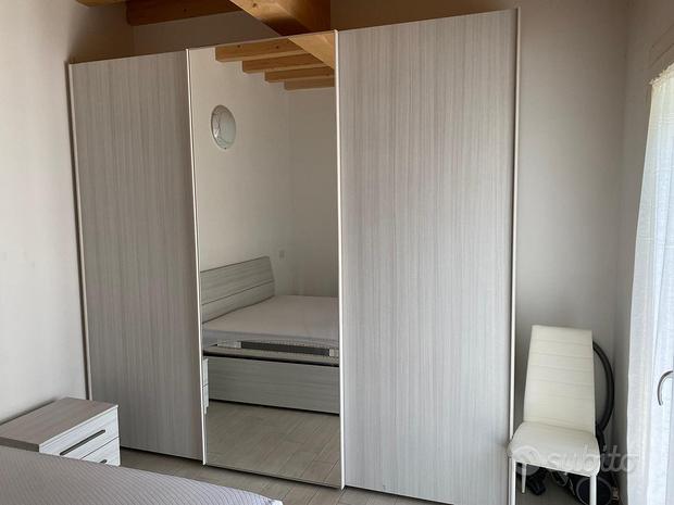 2-salle Appartement à Mirandola, Italy No. 286535