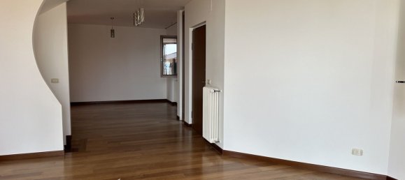 5 rooms Villa in Pescara, Italy No. 10548 7