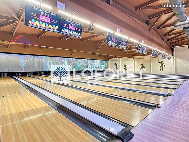 Gewerbliche Immobilie in Bressuire, France, Nr. 312151