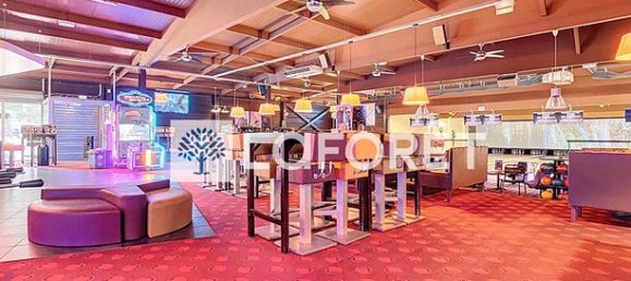 Gewerbliche Immobilie in Bressuire, France, Nr. 312151 4