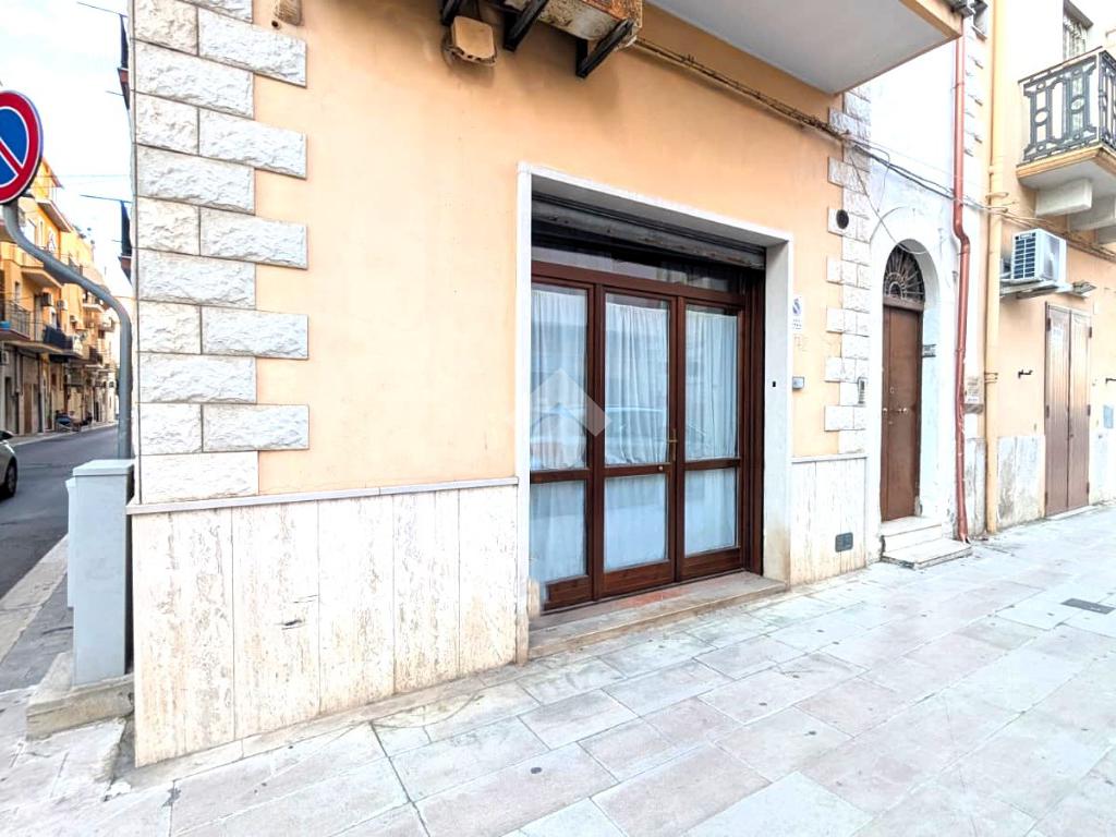 Estudio en Margherita di Savoia, Italy No. 356679