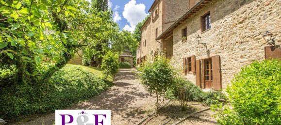 Gebäude in Bevagna, Italy 1800m², Nr. 258837 2