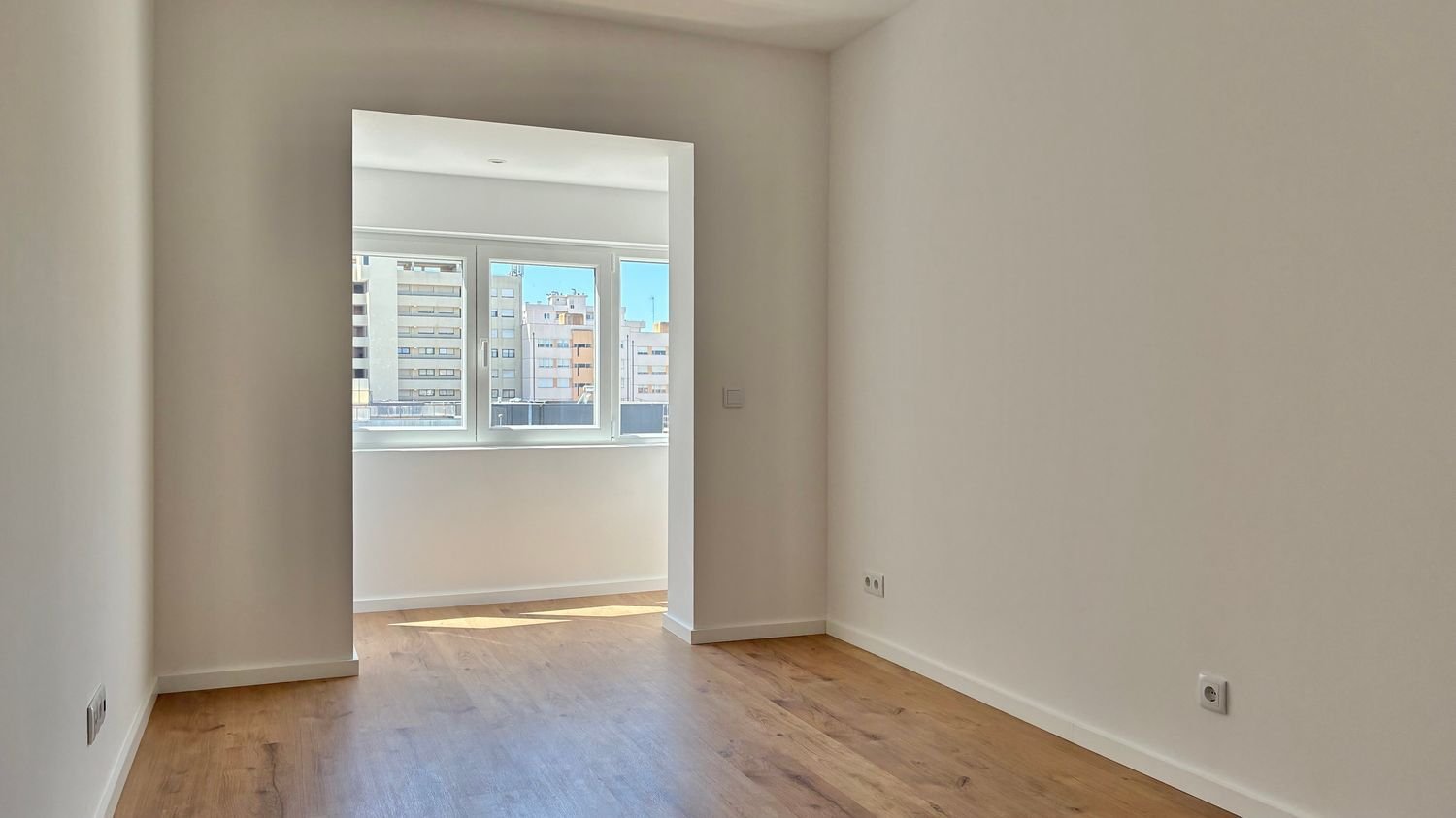 2 bedrooms Apartment in Porto, Portugal No. 311861