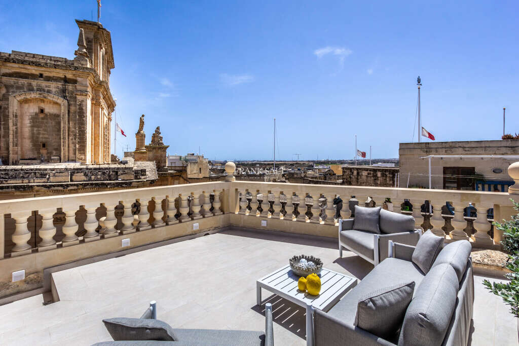 2 bedrooms Townhouse in Siggiewi, Malta No. 10055